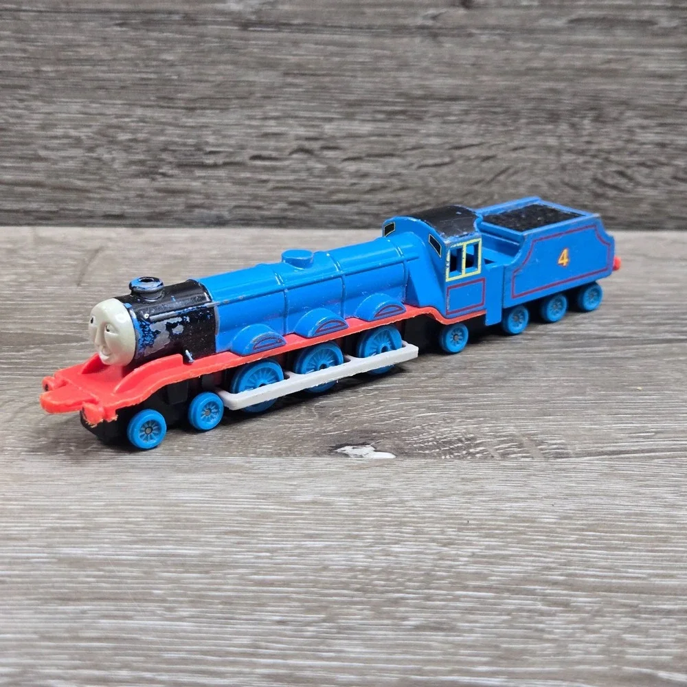 Gordon ERTL Thomas The Tank Engine & Friends Die Cast Train Engine Loco 2001